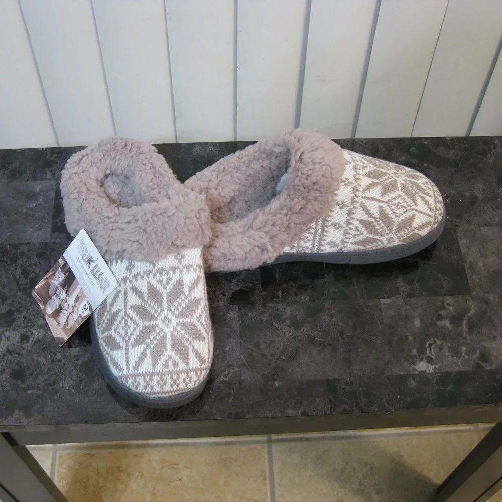 NWT Muk Luks gray purple white slippers M 7 8 - Picture 3 of 7